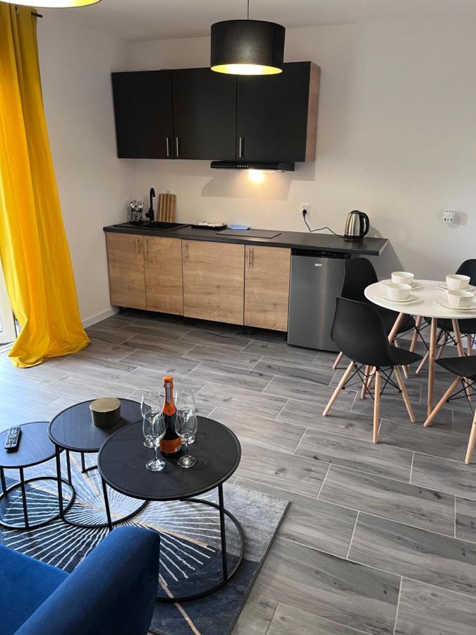 Pokoje I Apartamenty Polna 19 Niechorze Ngoại thất bức ảnh